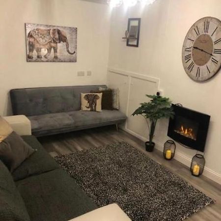 Lovely Ground Floor Apartment With Easy Parking. Белфаст Экстерьер фото